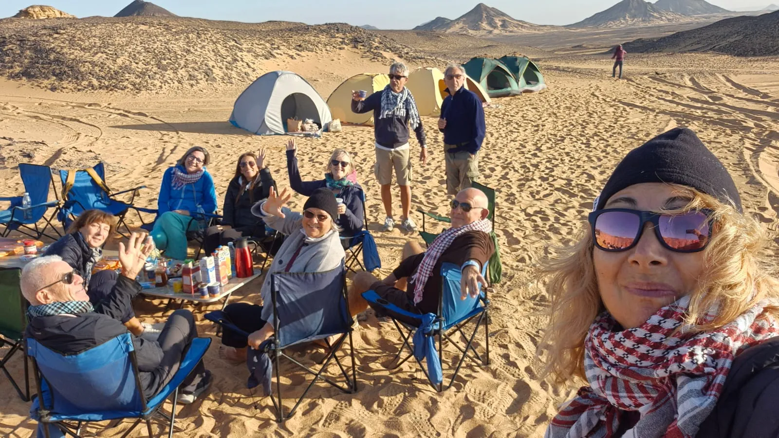 Foto sorridenti in viaggio in Egitto